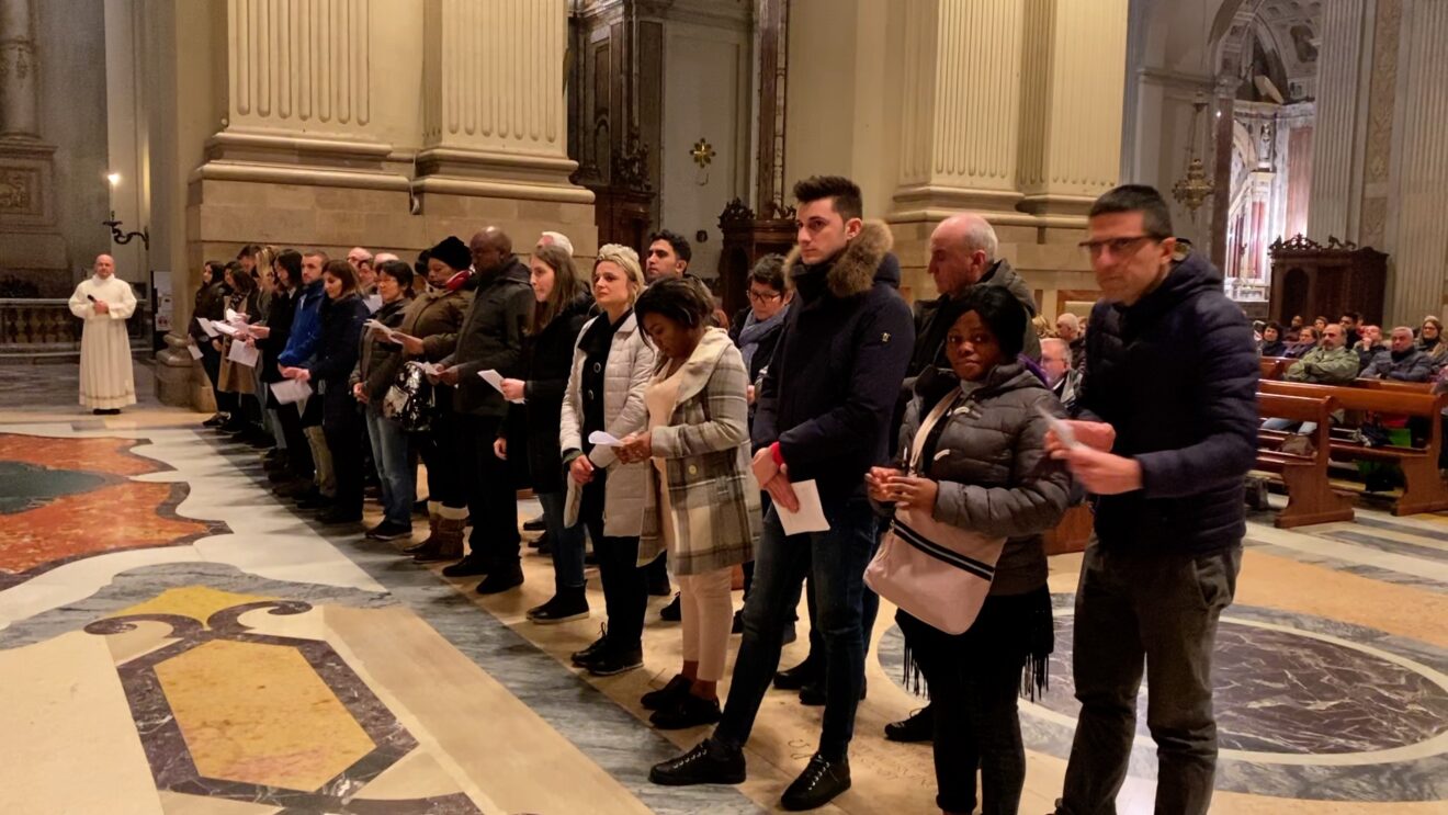 Catecumeni Chi Sono E Come Vivono I catecumeni adulti verso il Battesimo - Chiesa di Bologna