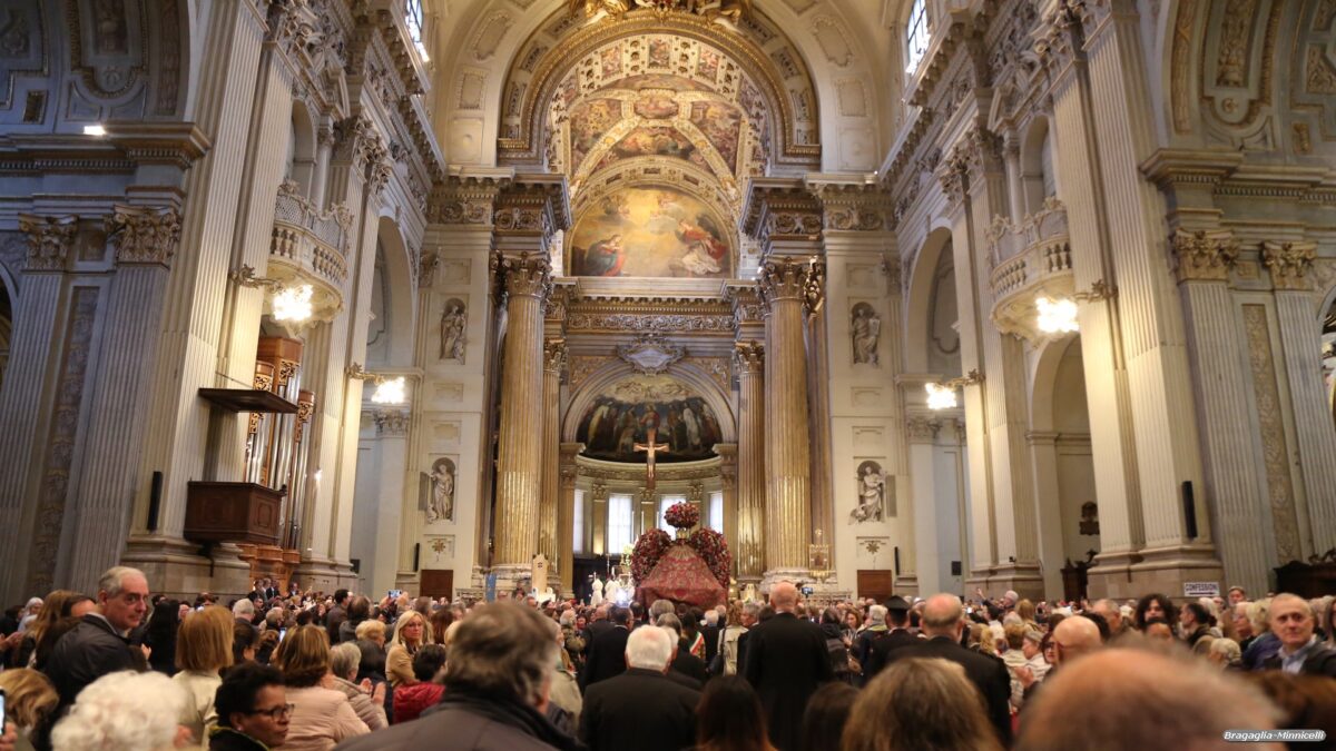 Madonna Di S Luca Bologna Madonna di S. Luca 2023 – Discesa – 04 arrivo in Cattedrale - Chiesa di
